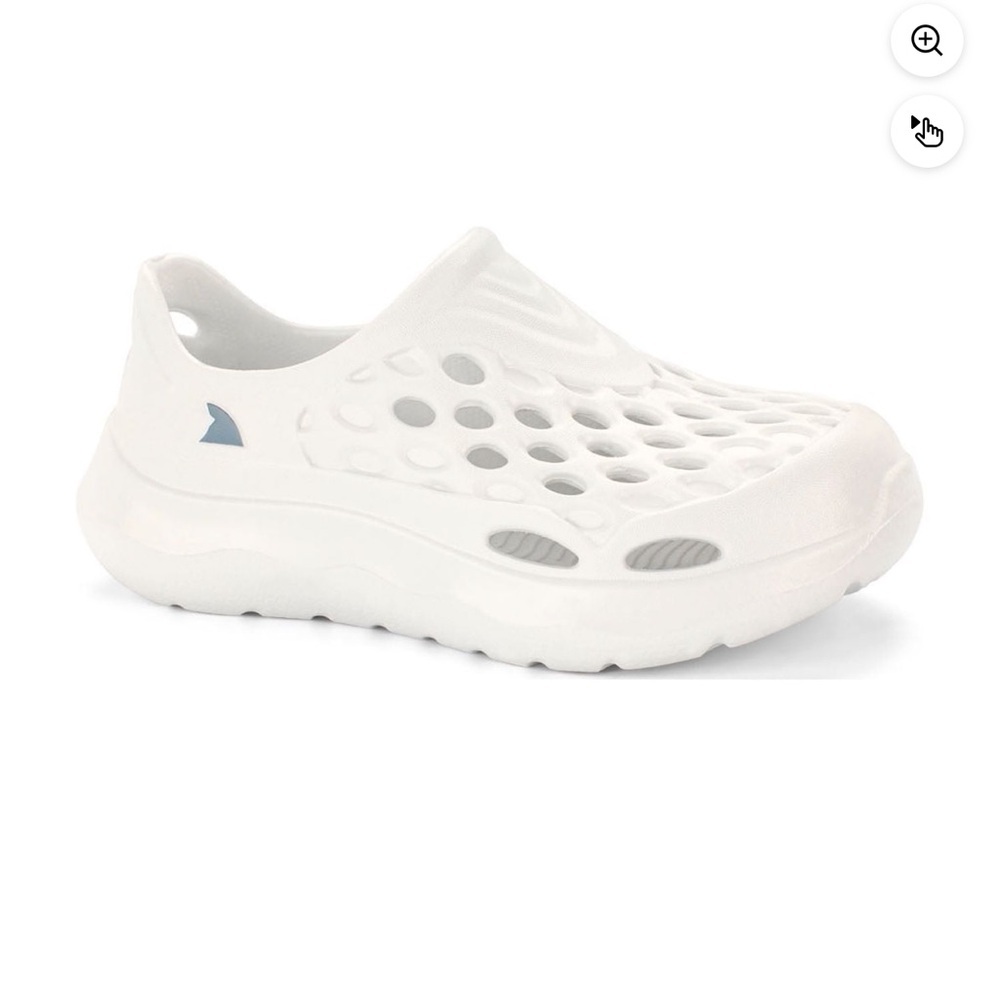 Rugged Shark Kids white Water Shoes - Picture 2 of 10